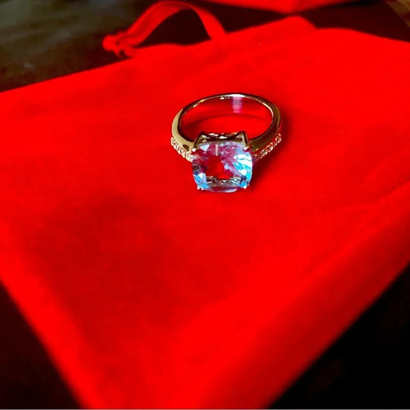 Jewelry - Sky Blue Size 7 Topaz Ring 4.62cts